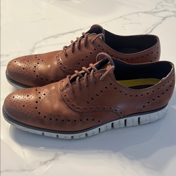 Brown Leather Men's Brogue Shoes - Picture 1 of 5